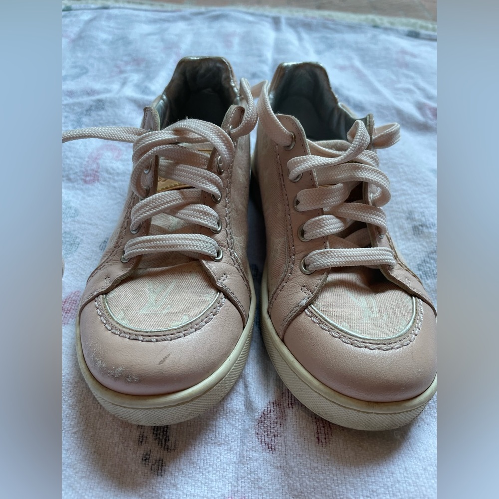 Authentic vintage LV shoes in light pink